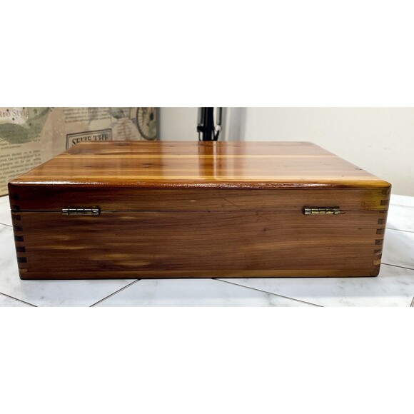 Vintage Cedar Wood Dovetail Trinket Box Boho Primitive Country Farmhouse - Picture 4 of 13